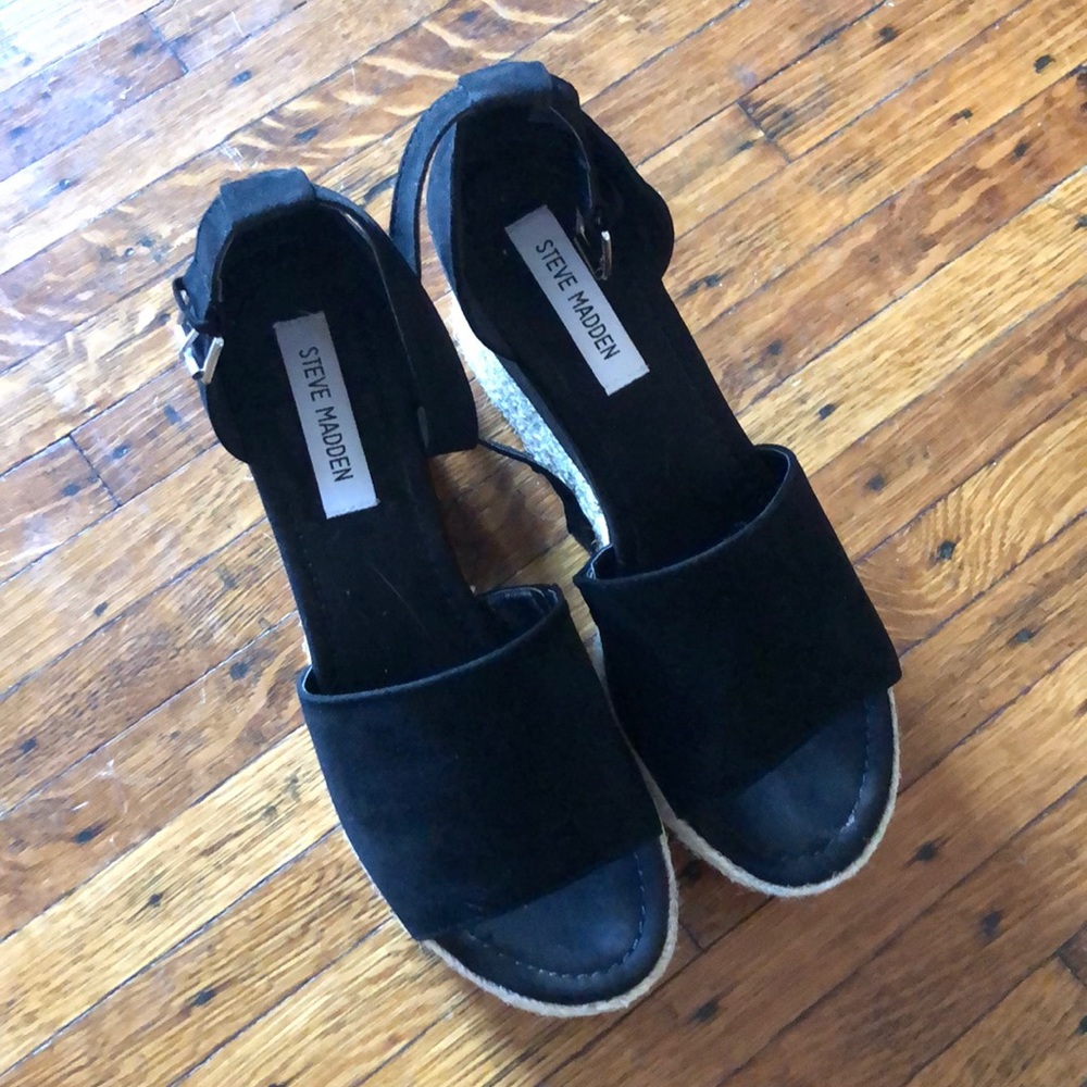 Steve Madden Apolo Black Suede Wedge sz 9